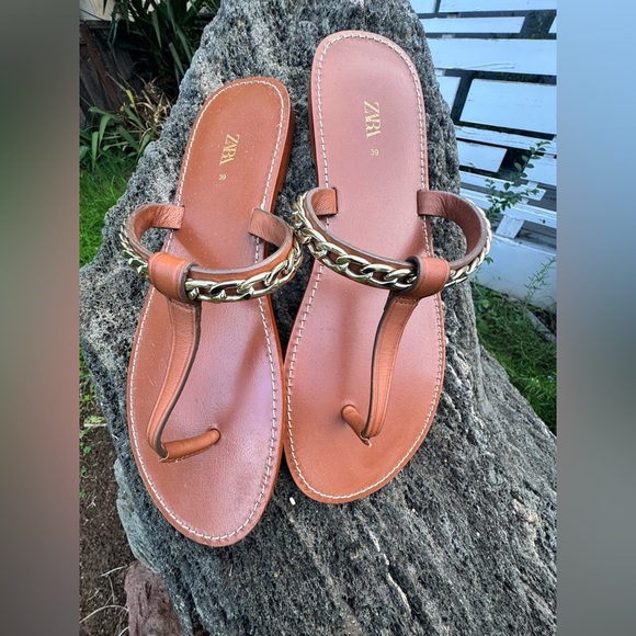 Zara Brown Leather Sandals with Gold Chain, Size 39(8.5) - Picture 9 of 9